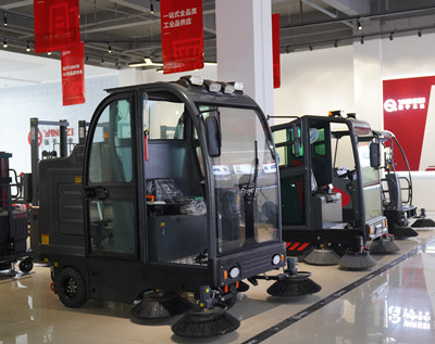 揚子掃地機(jī)室內(nèi)使用時需要注意什么